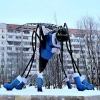 Памятник - комар-нефтяник в Усинке