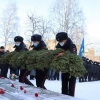  У Памятной стелы воинам, погибшим в локальных войнах и конфликтах